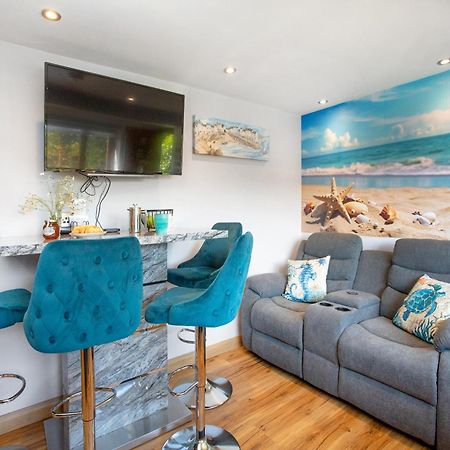 Seashells Villa Dunster Bagian luar foto